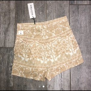 Novella Royale high waisted shorts// Never worn